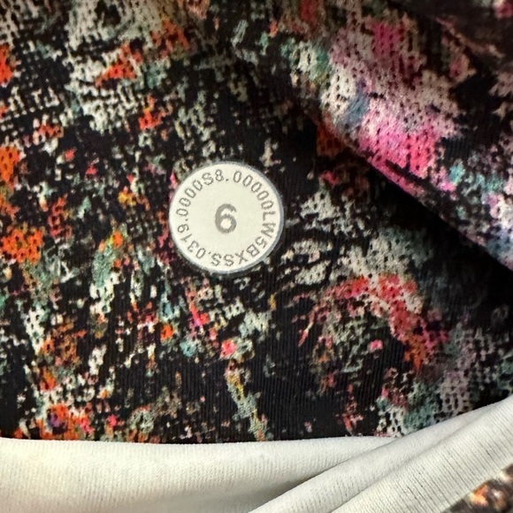 Lululemon Fast and Free Tight II 25" *Non-Reflective Nulux - Picture 6 of 6